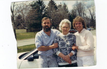 11-26-2009 12;11;57 PMJim, Mom, Dawn