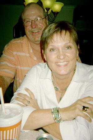 Glen and Cindy Carlisle