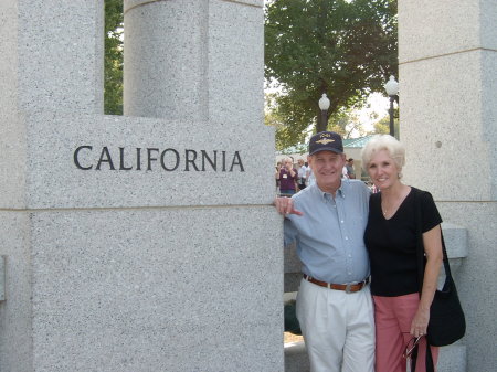 Bill & Winnie at WW II Memorial in Wash.DC