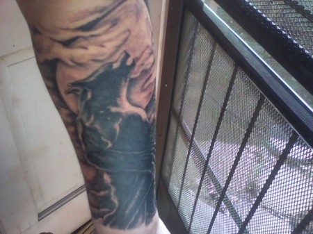 van helsing tat of wolf holding fallen love