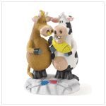 37611 moo arrival figurine