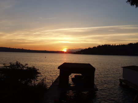 Sunset on Lake Washington near Seattle 2004