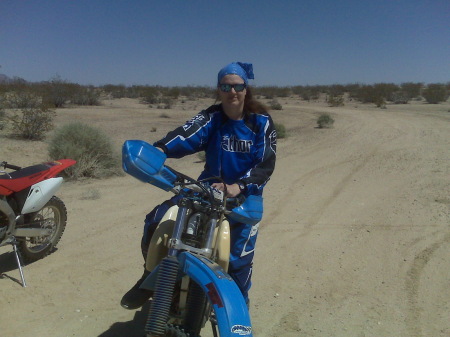 2007  Getting dirty in the desert!!