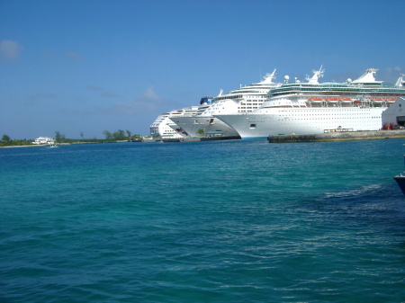 200811220 LindaTransatlantic Cruise 2008 153