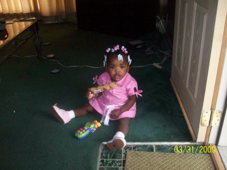 zyaire at her poppy's house