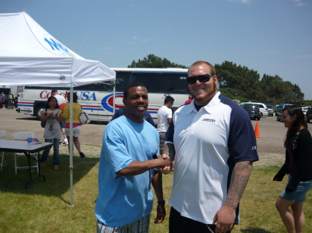 JB w/ San Diego Chargers OL