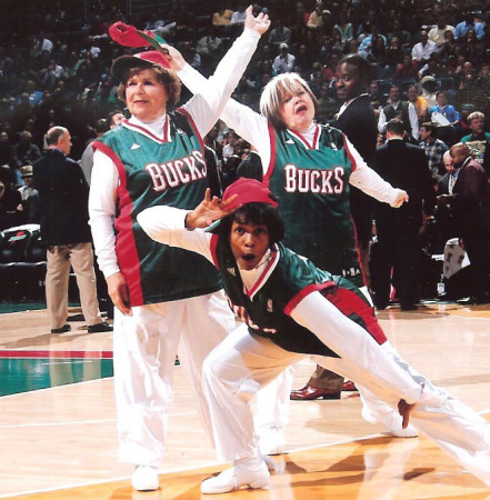 2008-2009 Milwaukee Bucks Seniorgee Dance Team