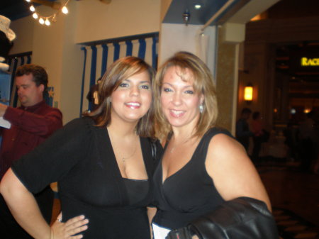Corrie and Cassie in Vegas 2008