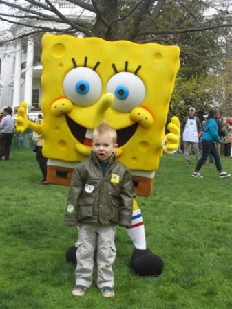 Magnus with SpongeBob on the White House Lawn