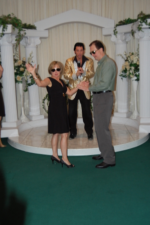 Renewing Vows with Elvis 2008