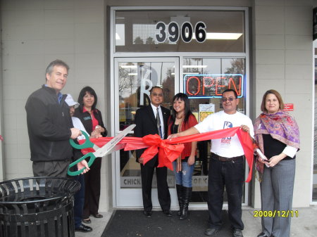 Rojoz Gourmet Wraps Grand Opening