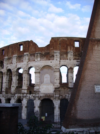 View around the Rome Colesium