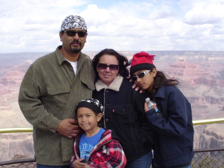 Grand Canyon and Familia