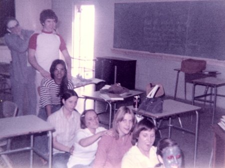 HHS Senior Year 1976-1977: "Charlotte's Web"