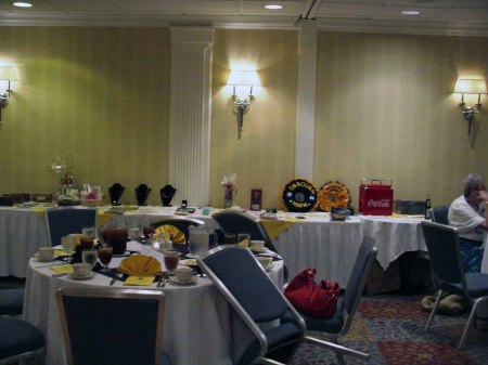 Reunion Auction Table