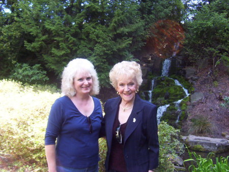 mom & lisa(sister)