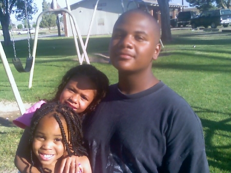 Kiiren,Jada,and Kyria (Niece)