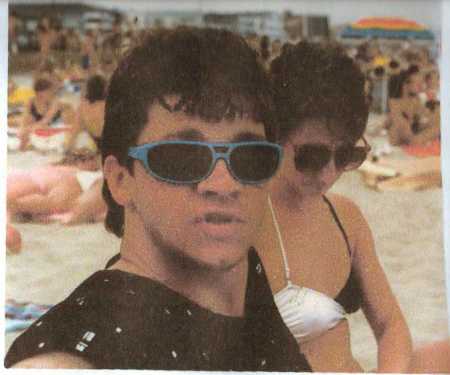 blue sunglassed 1987