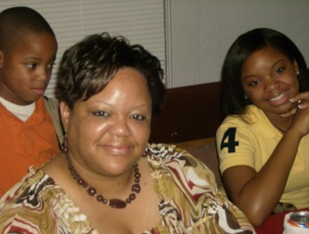 Shelia (my cousin) & her kids