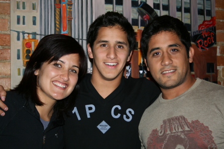 Erica, John & Luis