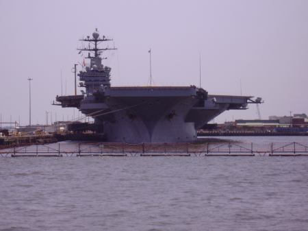 USS Dwight D Eisenhower