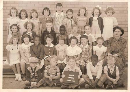 Garretson Height, First Grade Class, 1952