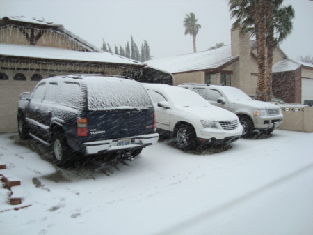 Snowing at our house Dec 08 in Boulder City NV