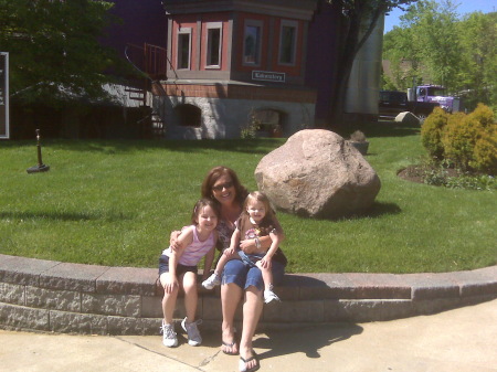 Trip to Ohio My Grand Daughters and Me 5/09