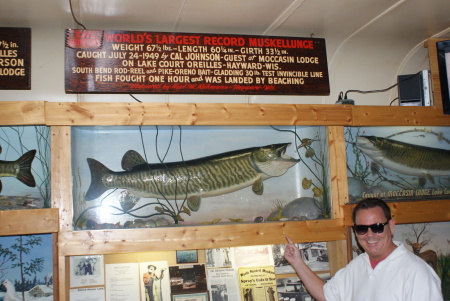 Worlds Largest Muskie!  Hayward Wisc