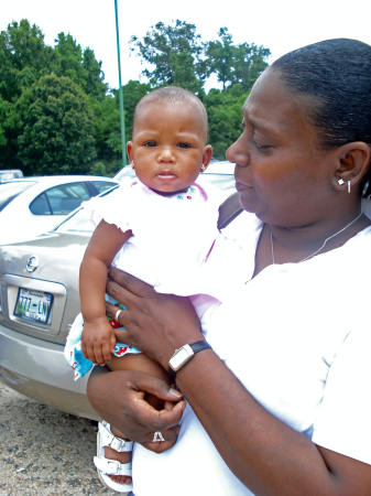 Thelma and her granddaughter Laila