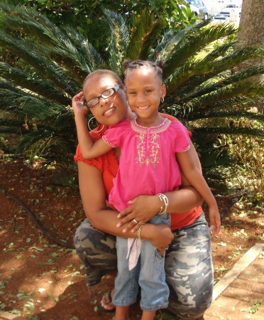 Lynette Knox  & her daughter Jena 2009