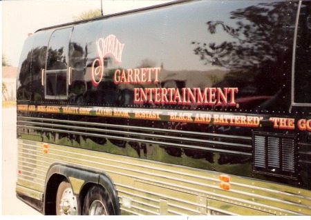 Shelly Garrett's Personal Tour Bus