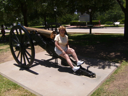 VICKI AT AUSTIN TEXAS CAPITAL BUILDINGS