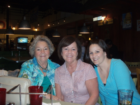 Mom, Mickey & Jamie - Trivia night