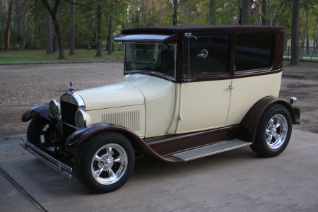 1927 Tudor California street rod