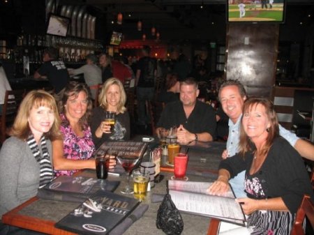 June 6, 2009 GNO PreReunion  at the Yard House