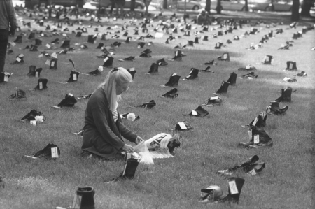 Volunteers at the Boot Memorial, Chicago