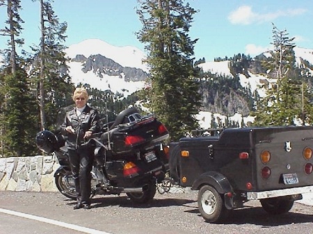 My Honeybuns - Mount Rainier 2004