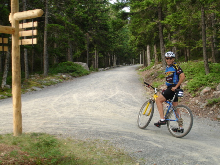 Where does this trail in Maine go?