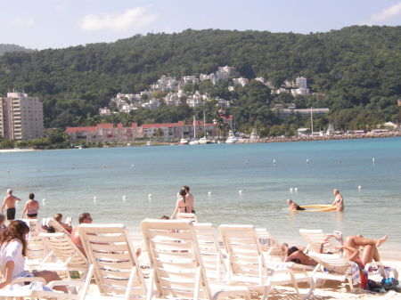 OCHO RIOS--THE BEACH