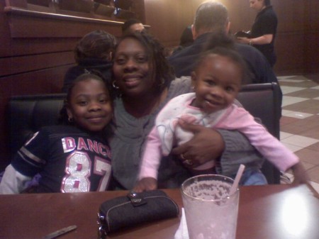 Me and my girls (Kiara & Kayla)