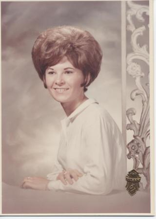 shirley keyes fall 1966 beloit hs senior photo