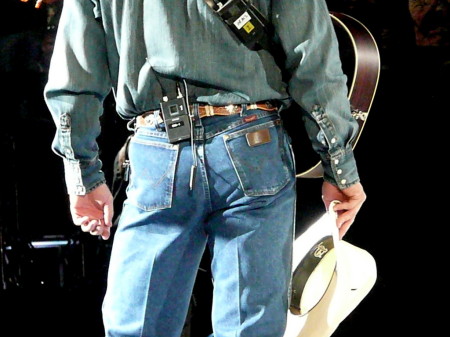 GARTH BROOKS...MMMM!!!