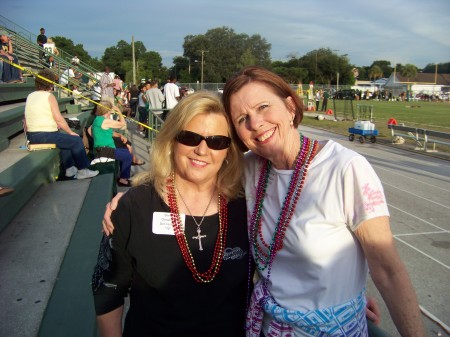Sheila and Sherrie Donalson at the game.