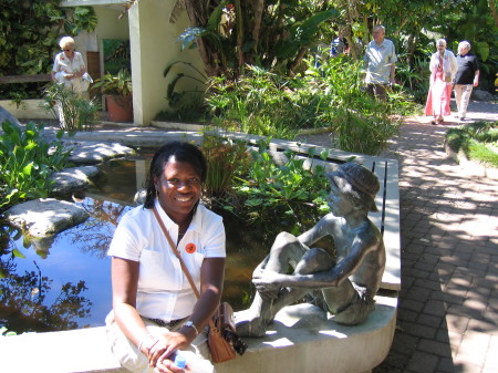 Dora in Bermuda at the zoo