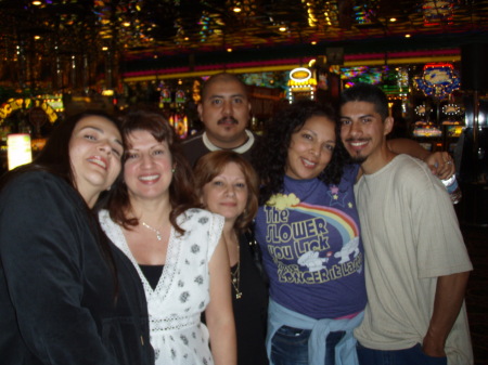 Coila,Lisa,Mom,Luie,Me & Mike