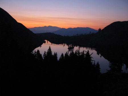 Sunrise Desolation Wilderness