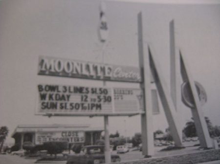 Moonlight Lanes Shopping Center Sign