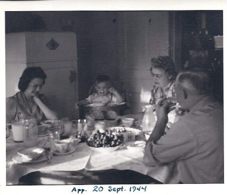 Supper 1944