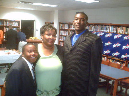 James signing Day for Ga State U